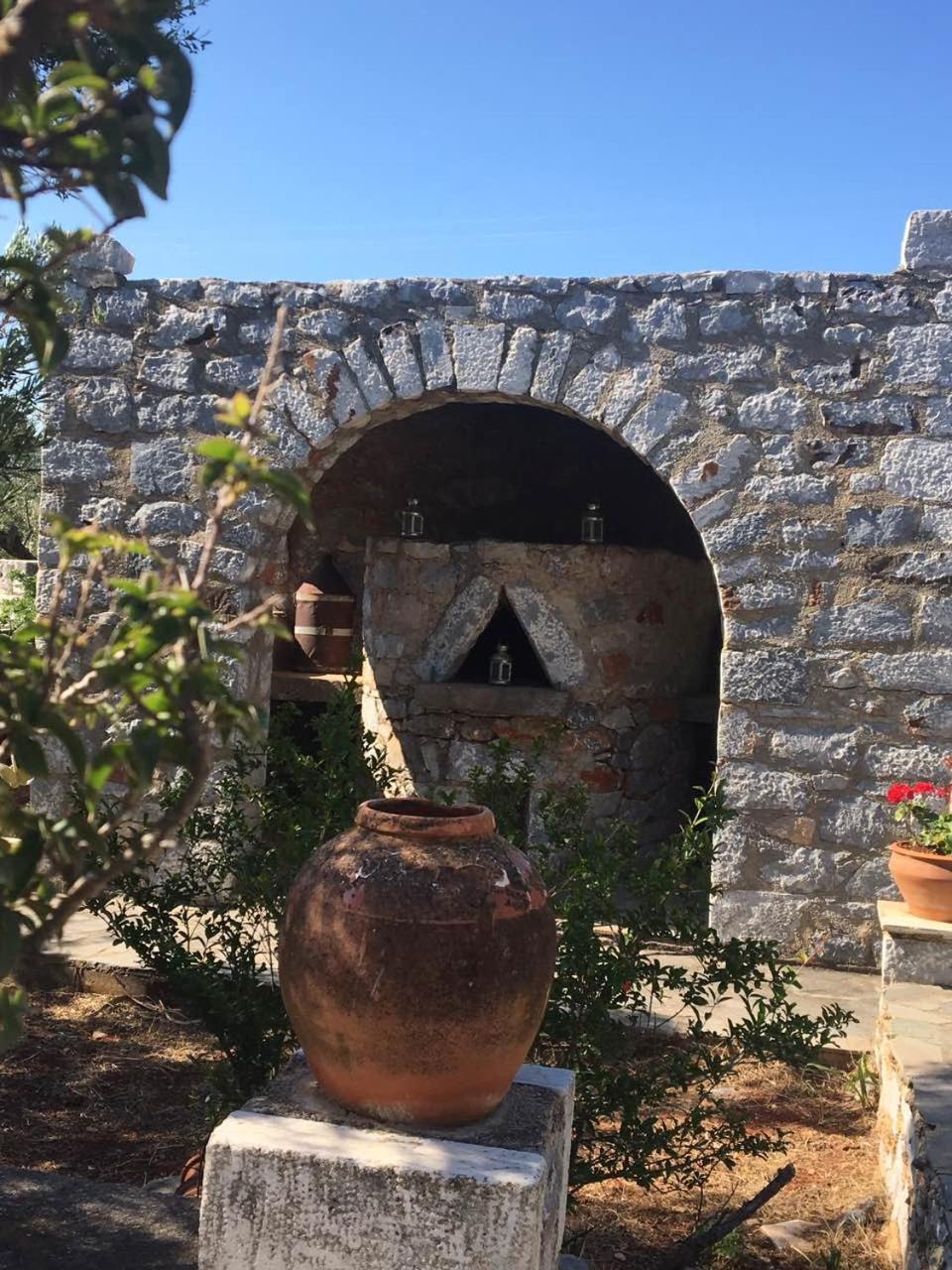 Апартаменти Charouda Stone Tower Xenonas Pyrgos Dirou Екстер'єр фото